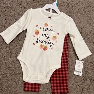 NWT Carters ‘I Love My Family’ long sleeve with pants set (6 months)